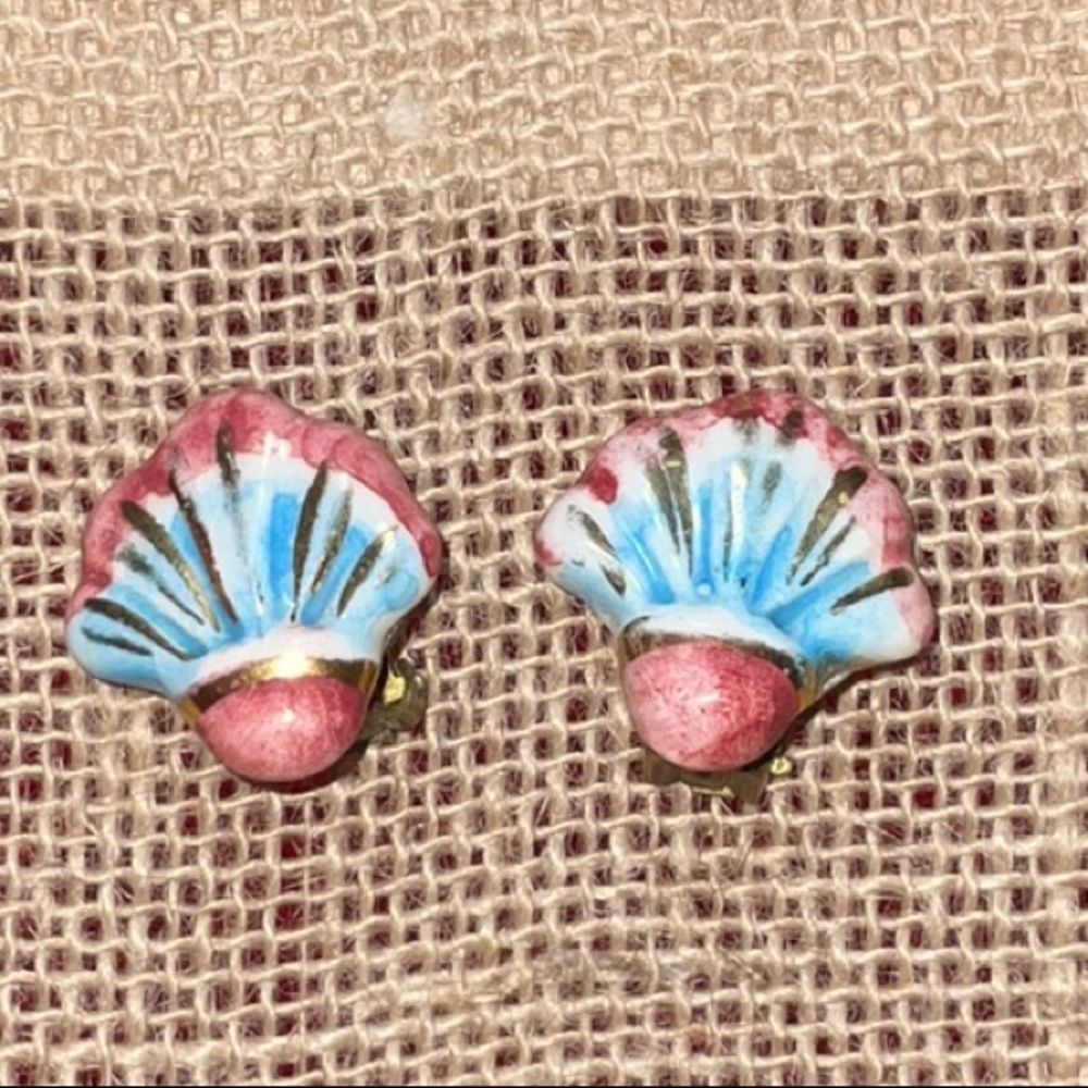 Glossy Enamel and Ceramic Shell Shaped Earrings Unsigned Clip On Vintage